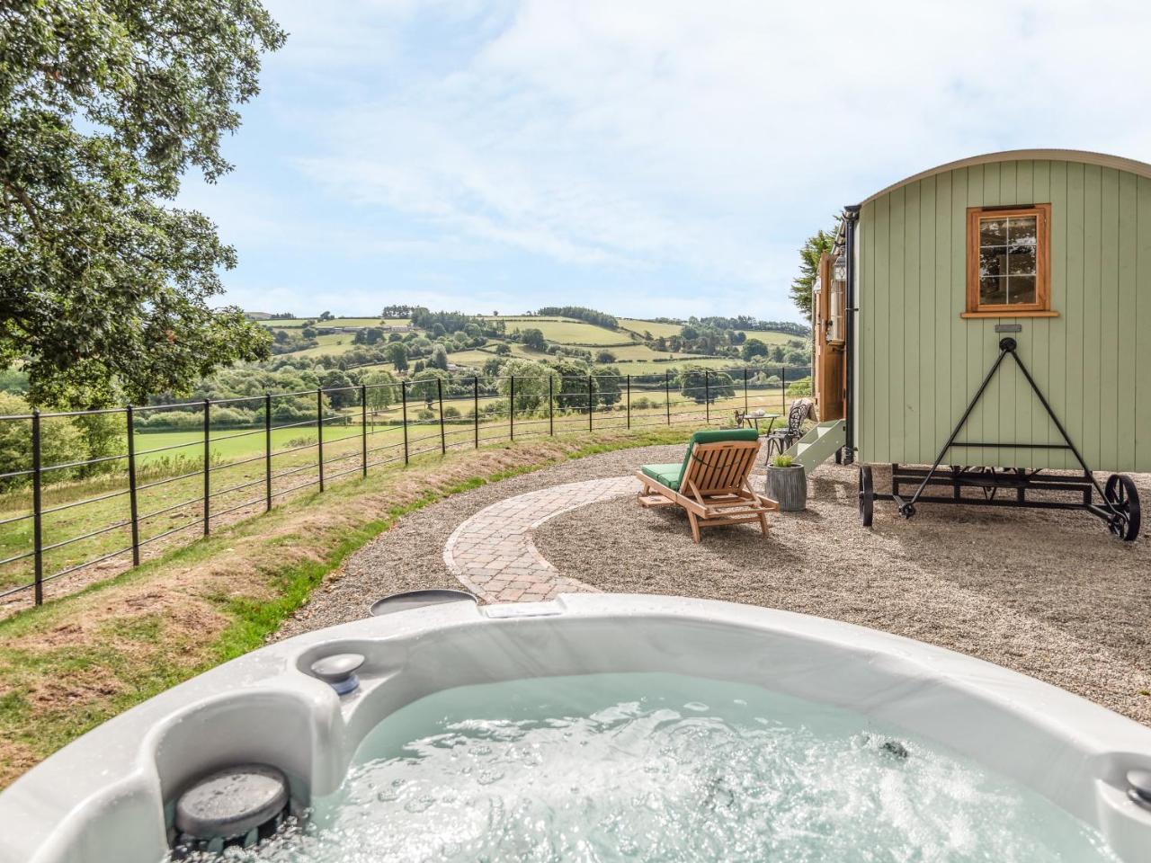 Padarn'S Hut Villa Llanbadarn Fynydd Kültér fotó