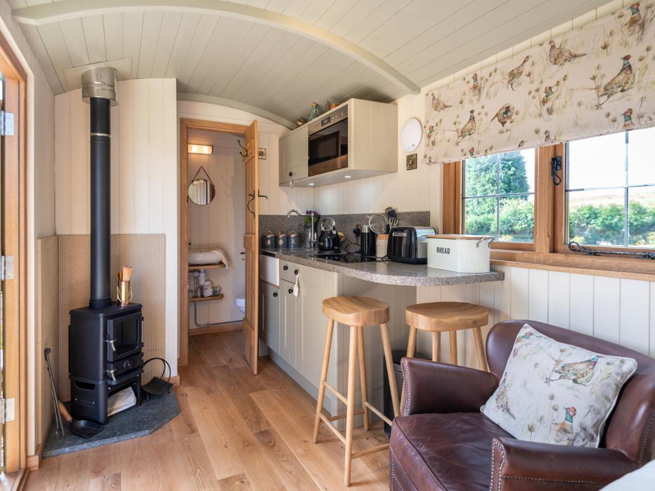 Padarn'S Hut Villa Llanbadarn Fynydd Kültér fotó